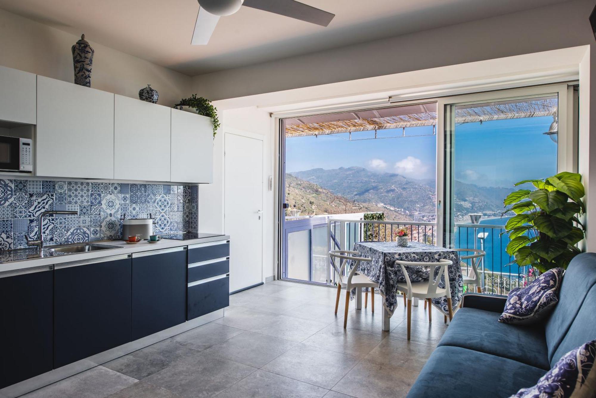 Dream View Suites Таормина Экстерьер фото