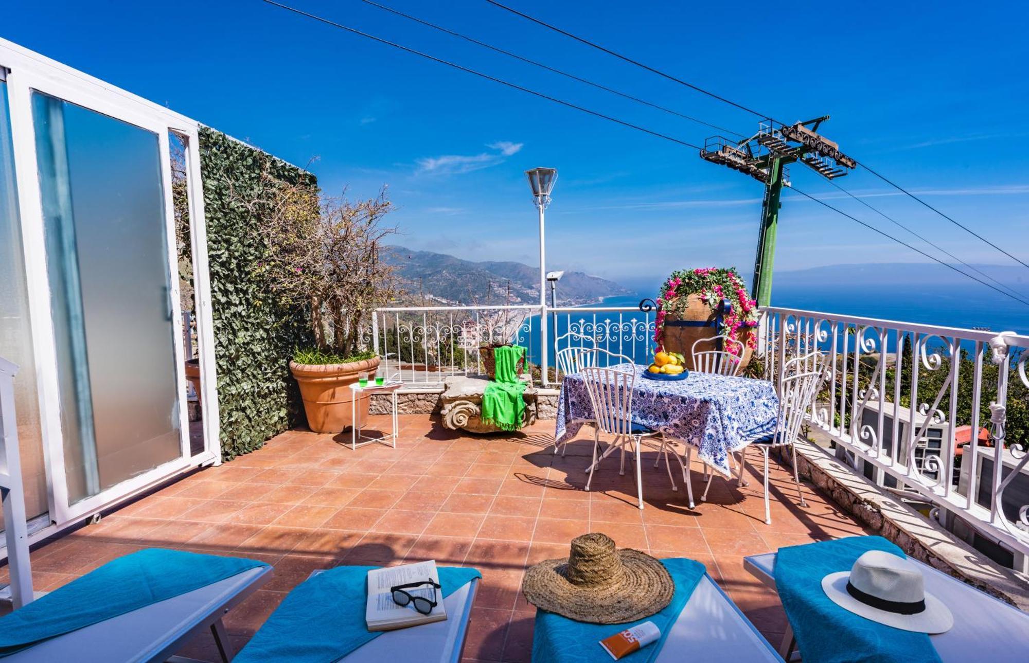 Dream View Suites Таормина Экстерьер фото