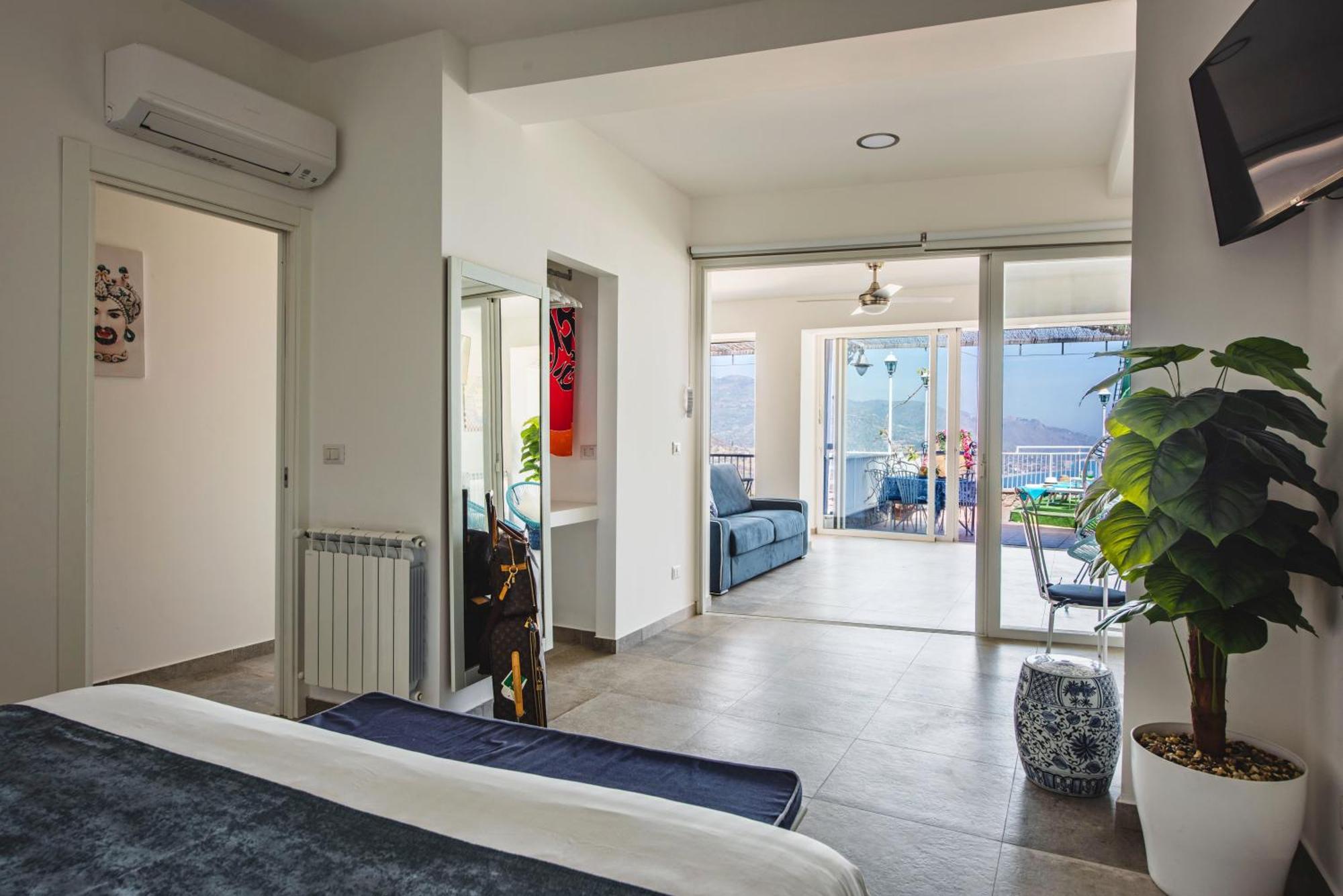 Dream View Suites Таормина Экстерьер фото